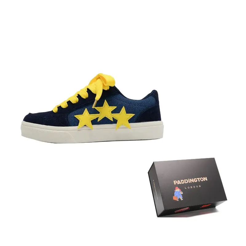 Paddington Bears Низкие скейтерские кеды унисекс темно-синие с желтыми шнурками, цвет Navy Blue (Yellow Shoelaces) 
Paddington Bears Низкие скейтерские кеды унисекс темно-синие с желтыми шнурками, цвет Navy Blue (Yellow Shoelaces)