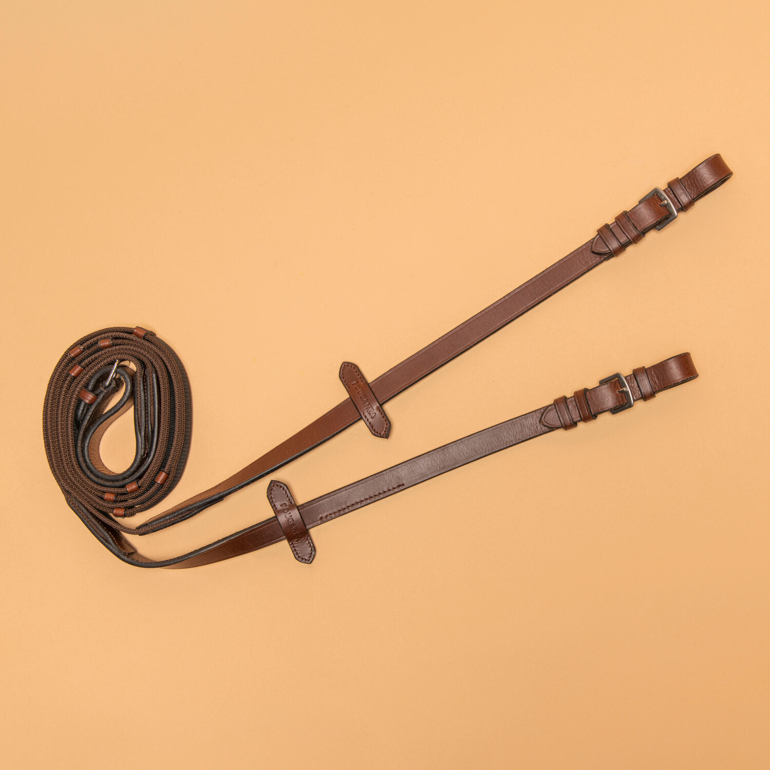 Поводья Fouganza кожаные с силиконовой ручкой для пони или лошади, коричневый
Поводья Fouganza кожаные с силиконовой ручкой для пони или лошади, коричневый