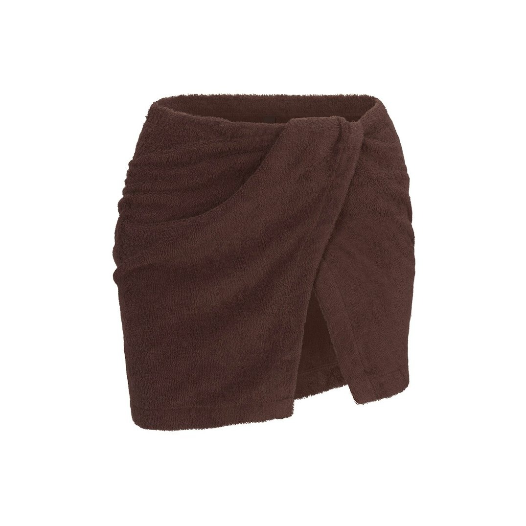 Накидка SKIMS Terry Cover Ups Wrap, темно-коричневый
Накидка SKIMS Terry Cover Ups Wrap, темно-коричневый