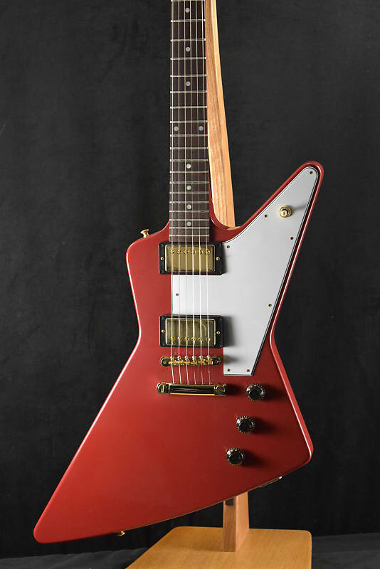 Gibson Custom Shop 1958 Korina Explorer VOS Cardinal Оборудование из красного золота Custom Shop 1958 Korina Explorer VOS Cardinal Red Gold Hardware
Gibson Custom Shop 1958 Korina Explorer VOS Cardinal Оборудование из красного золота Custom Shop 1958 Korina Explorer VOS Cardinal Red Gold Hardware