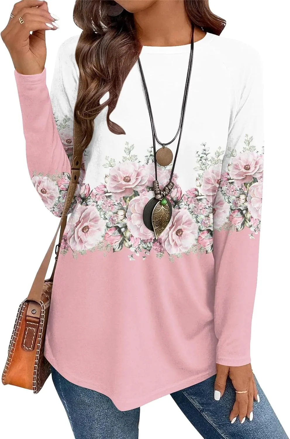 Женская футболка-туника с длинным рукавом и круглым вырезом
Женская футболка-туника с длинным рукавом и круглым вырезом