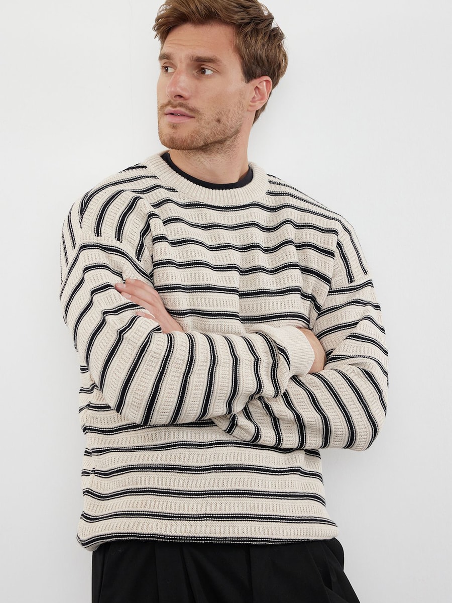 Свитер Trendyol, бежевый
Свитер Trendyol, бежевый