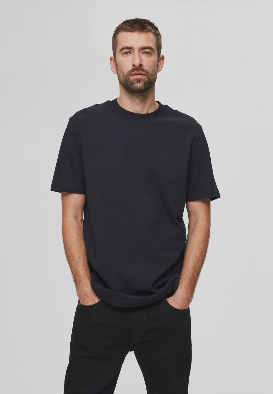 Футболка, натуральный хлопок, мужская SELECTED, черный
Футболка, натуральный хлопок, мужская SELECTED, черный