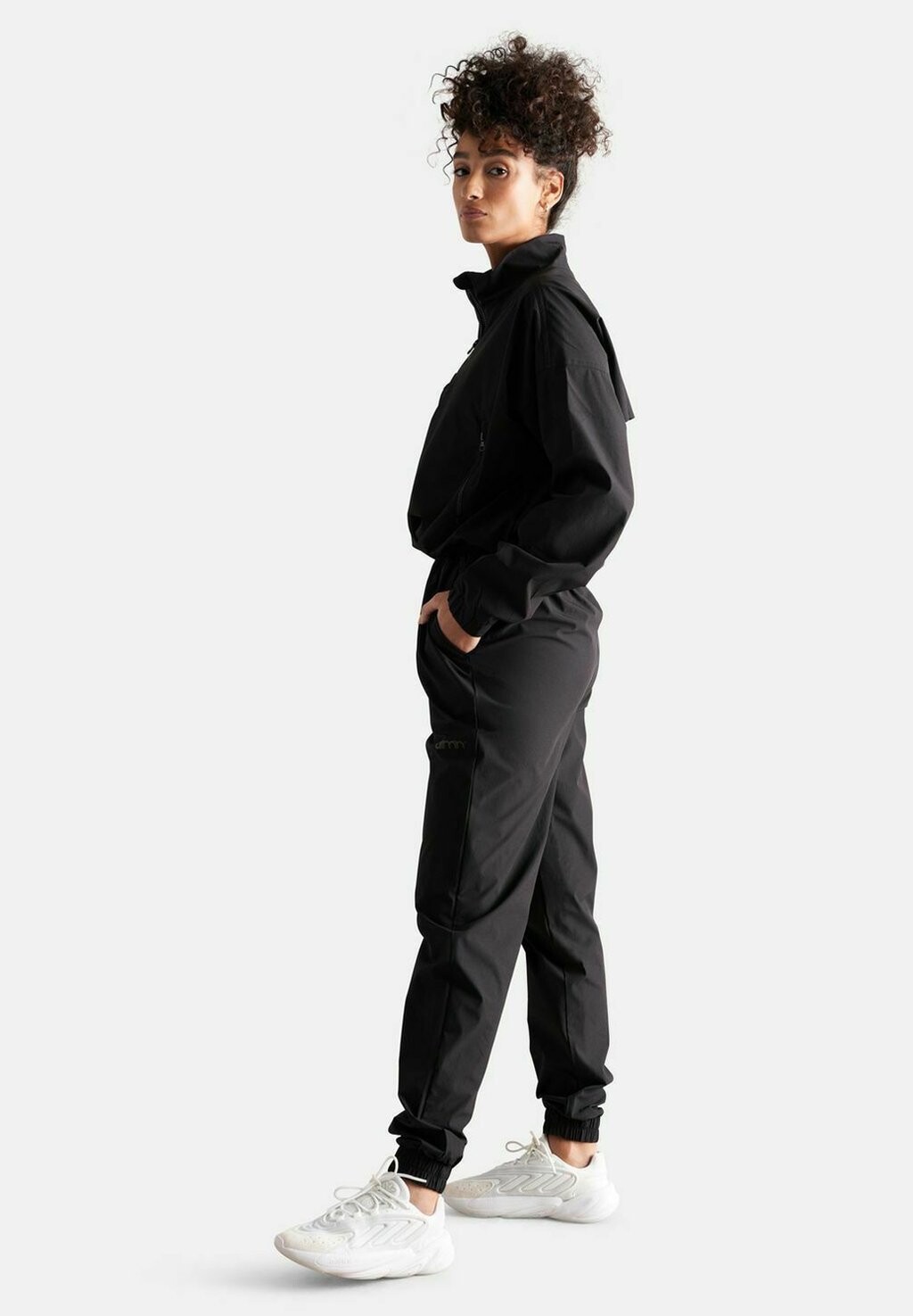 Брюки WINDBREAKER aim’n®, черный
Брюки WINDBREAKER aim’n®, черный