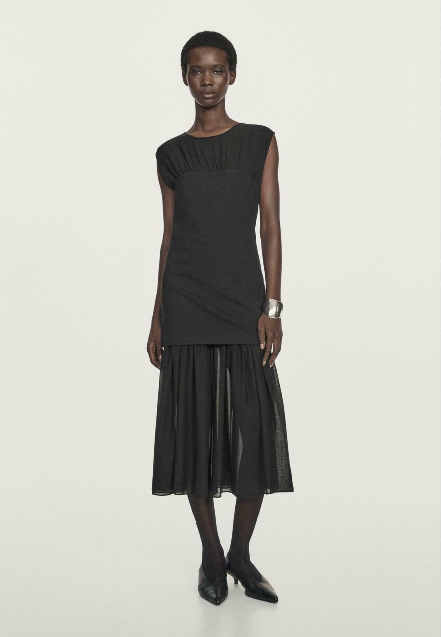 Платье Massimo Dutti Day dress, Black
Платье Massimo Dutti Day dress, Black