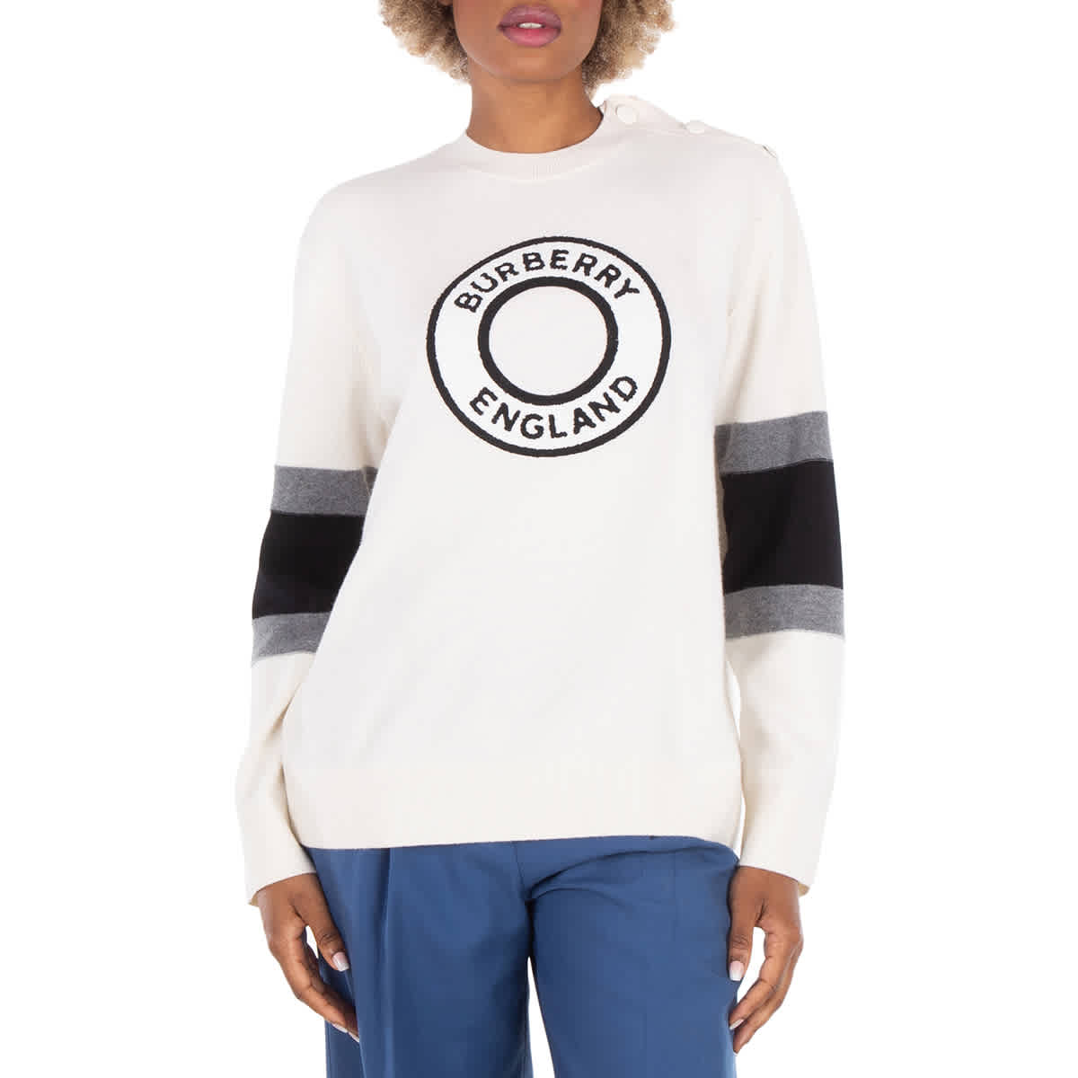 Бурберри Hadley Свитер с аппликацией графического логотипа Burberry, белый
Бурберри Hadley Свитер с аппликацией графического логотипа Burberry, белый