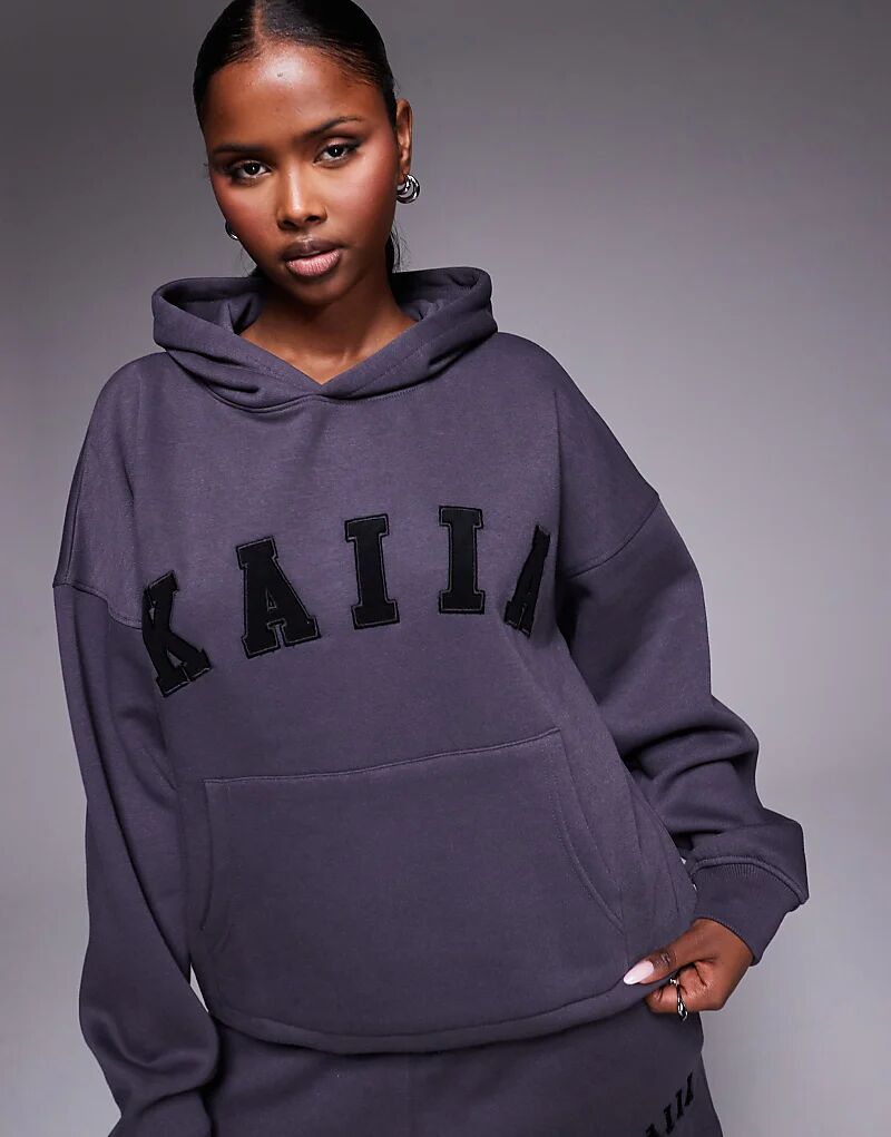 Темно-серая толстовка оверсайз с логотипом Kaiia
Темно-серая толстовка оверсайз с логотипом Kaiia
