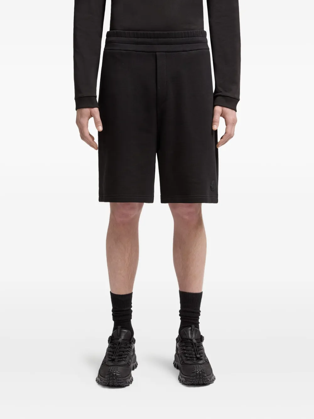 Хлопковые шорты с эластичной талией MONCLER, черный
Хлопковые шорты с эластичной талией MONCLER, черный
