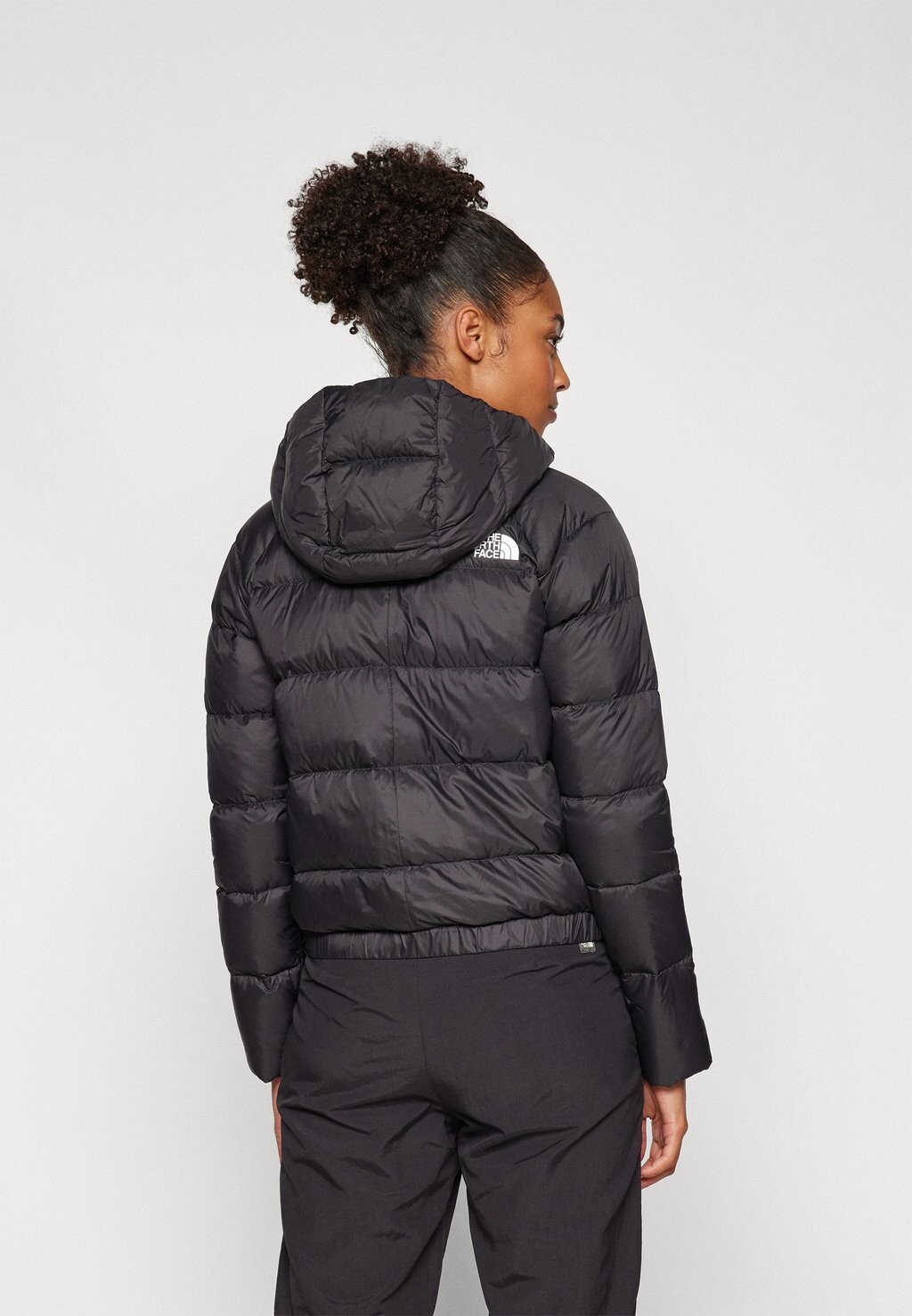 Пуховик HYALITE HOODIE The North Face, черный
Пуховик HYALITE HOODIE The North Face, черный