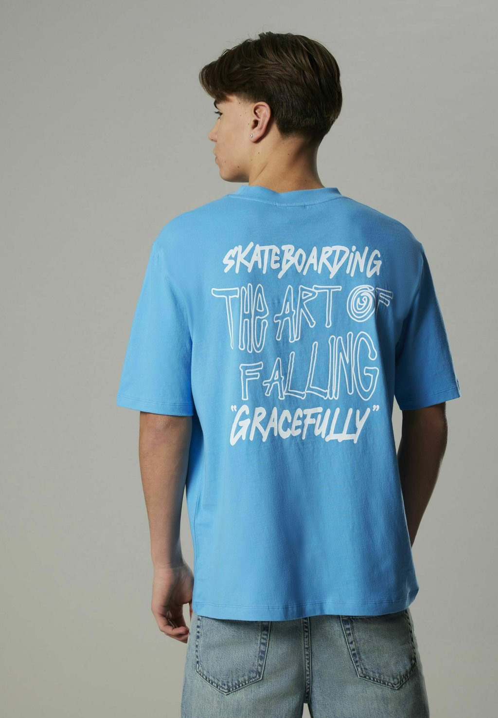 Футболка с принтом STRAIGHT FIT LMTD, синий
Футболка с принтом STRAIGHT FIT LMTD, синий