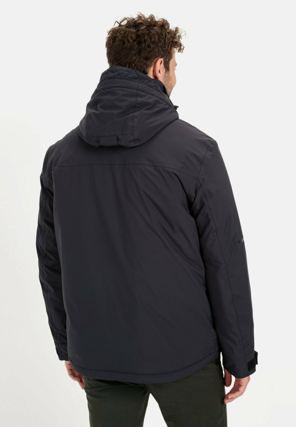 Водонепроницаемая куртка MIT ABNEHMBARER camel active, темно-синий
Водонепроницаемая куртка MIT ABNEHMBARER camel active, темно-синий