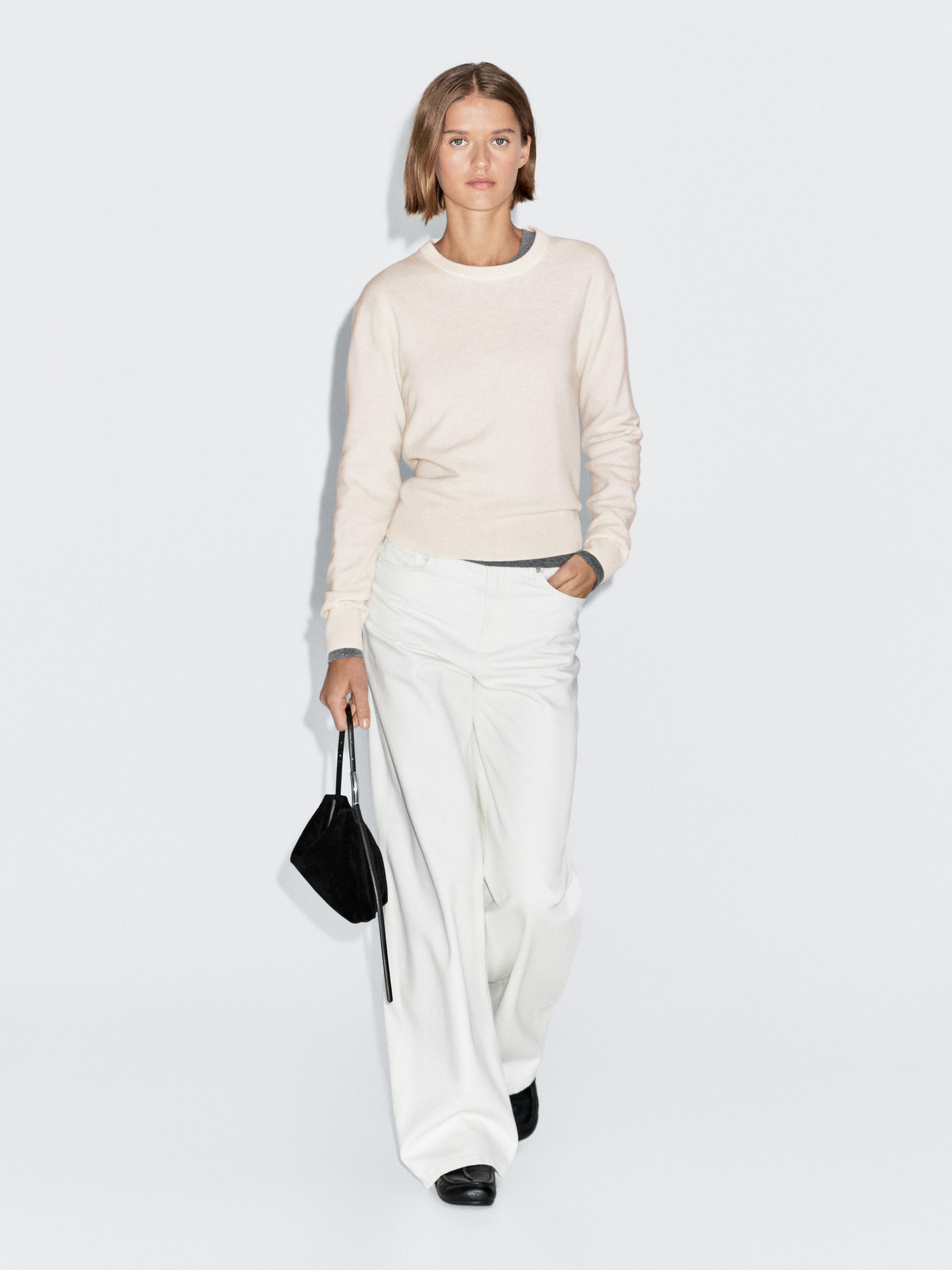 Свитер с круглым вырезом из смесовой шерсти Massimo Dutti, кремовый
Свитер с круглым вырезом из смесовой шерсти Massimo Dutti, кремовый