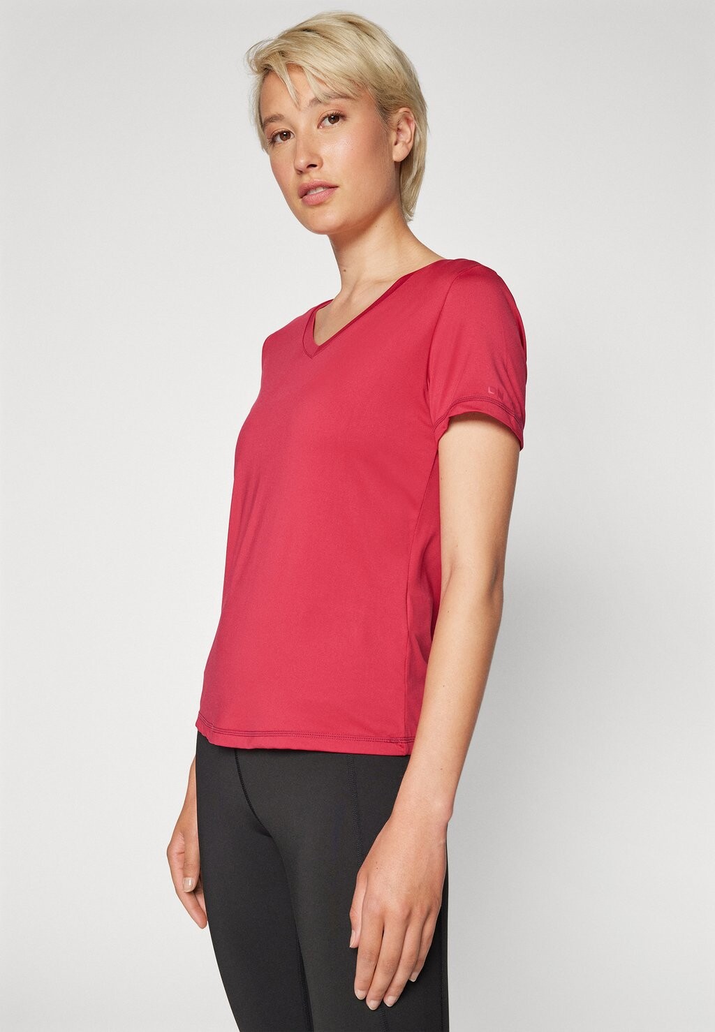 Базовая футболка ONPSWEET TRAIN TEE ONLY Play, красный
Базовая футболка ONPSWEET TRAIN TEE ONLY Play, красный