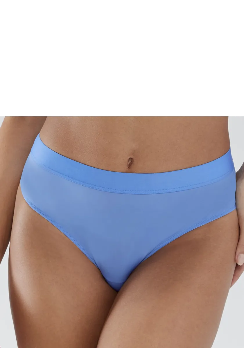 Трусики S.Oliver "Clemence" с красивым графичным кружевом сзади, синий
Трусики S.Oliver "Clemence" с красивым графичным кружевом сзади, синий