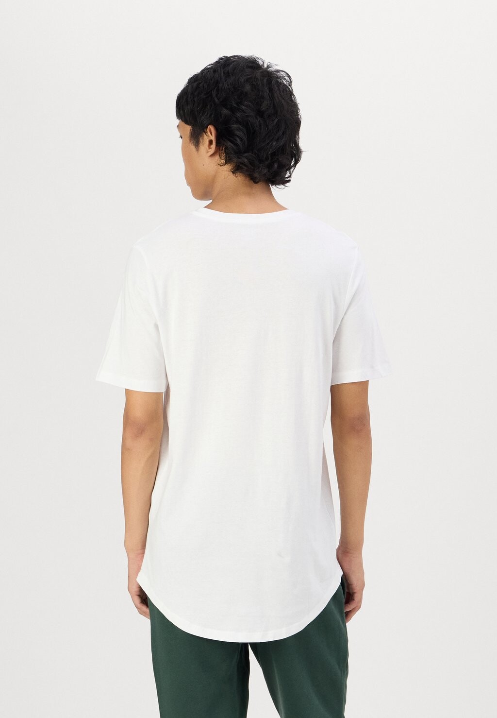 Базовая футболка JPRBRODY TEE 5 PACK Jack & Jones PREMIUM, белый
Базовая футболка JPRBRODY TEE 5 PACK Jack & Jones PREMIUM, белый