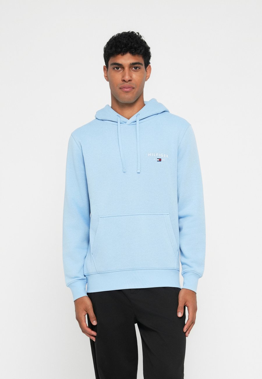 Худи Tommy Hilfiger BRAND LOVE SMALL HOODIE, Well Water/Blue
Худи Tommy Hilfiger BRAND LOVE SMALL HOODIE, Well Water/Blue