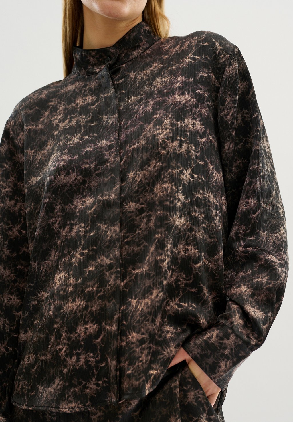 Блузка на пуговицах KBSORA Karen by Simonsen, черный
Блузка на пуговицах KBSORA Karen by Simonsen, черный