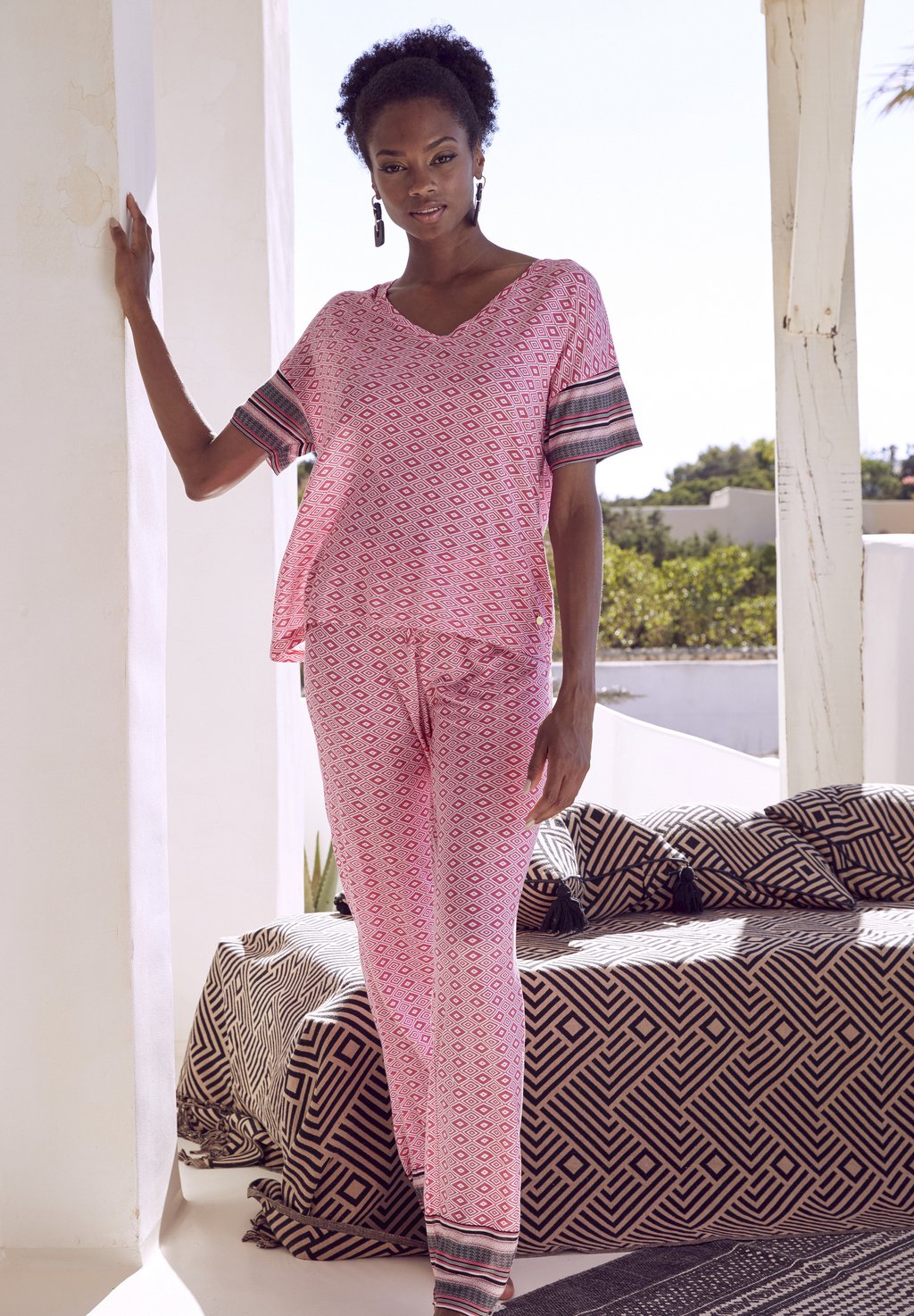 Пижамные штаны LASCANA, розовый
Пижамные штаны LASCANA, розовый