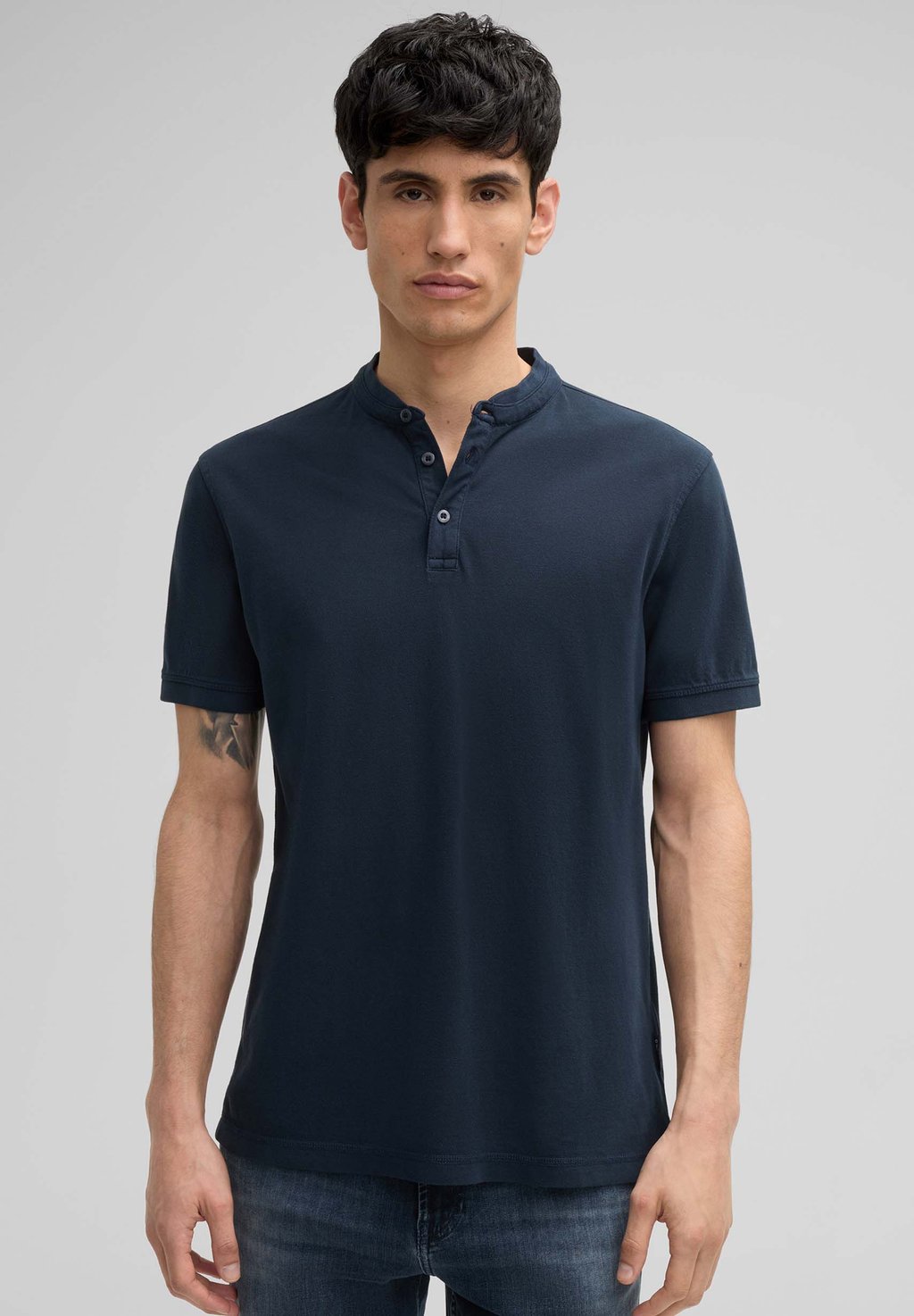 Базовая футболка PHILLIP Strellson, темно-синий
Базовая футболка PHILLIP Strellson, темно-синий