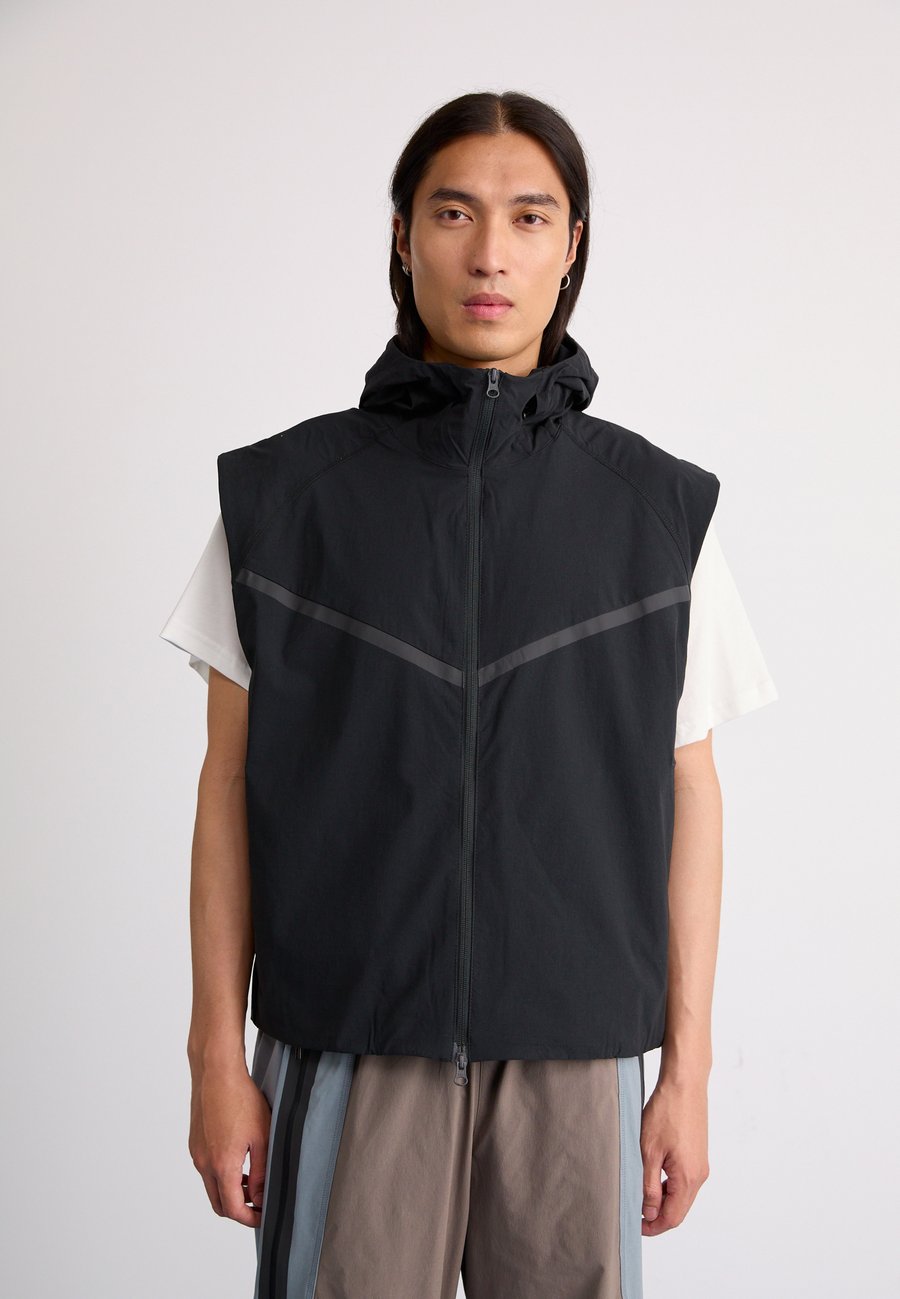 Куртка Nike Sportswear VEST, Black
Куртка Nike Sportswear VEST, Black