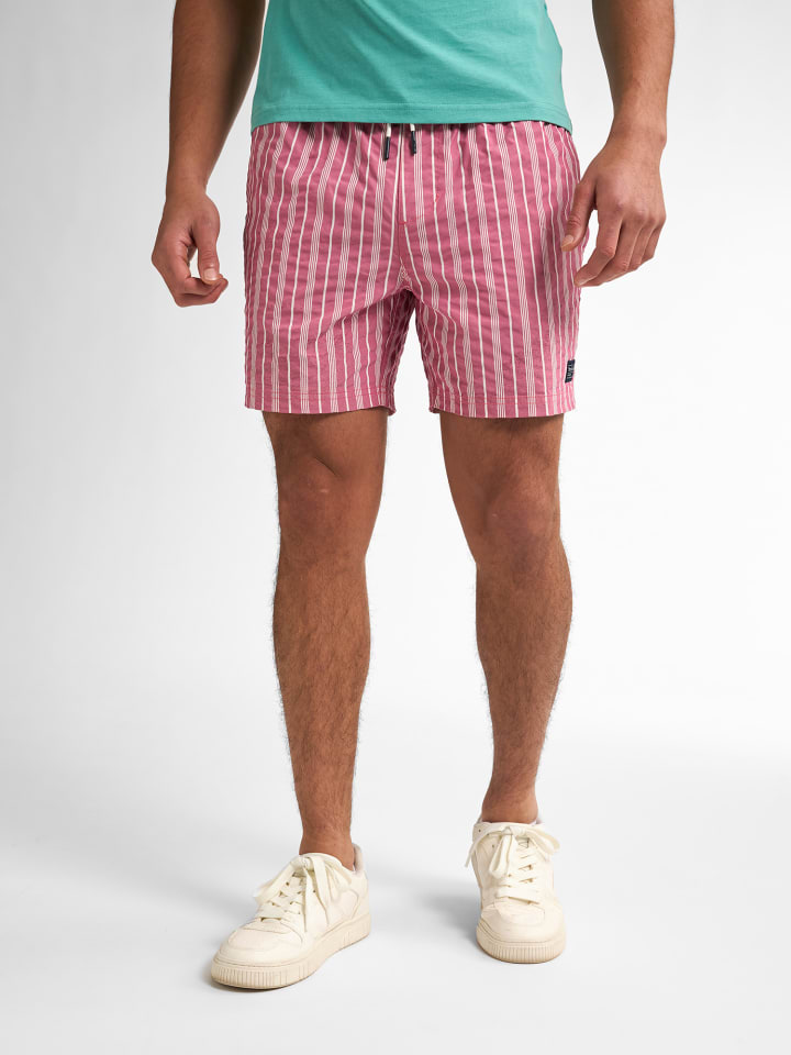 Petrol Industries Полосатые плавки Reefway красного цвета
Petrol Industries Полосатые плавки Reefway красного цвета