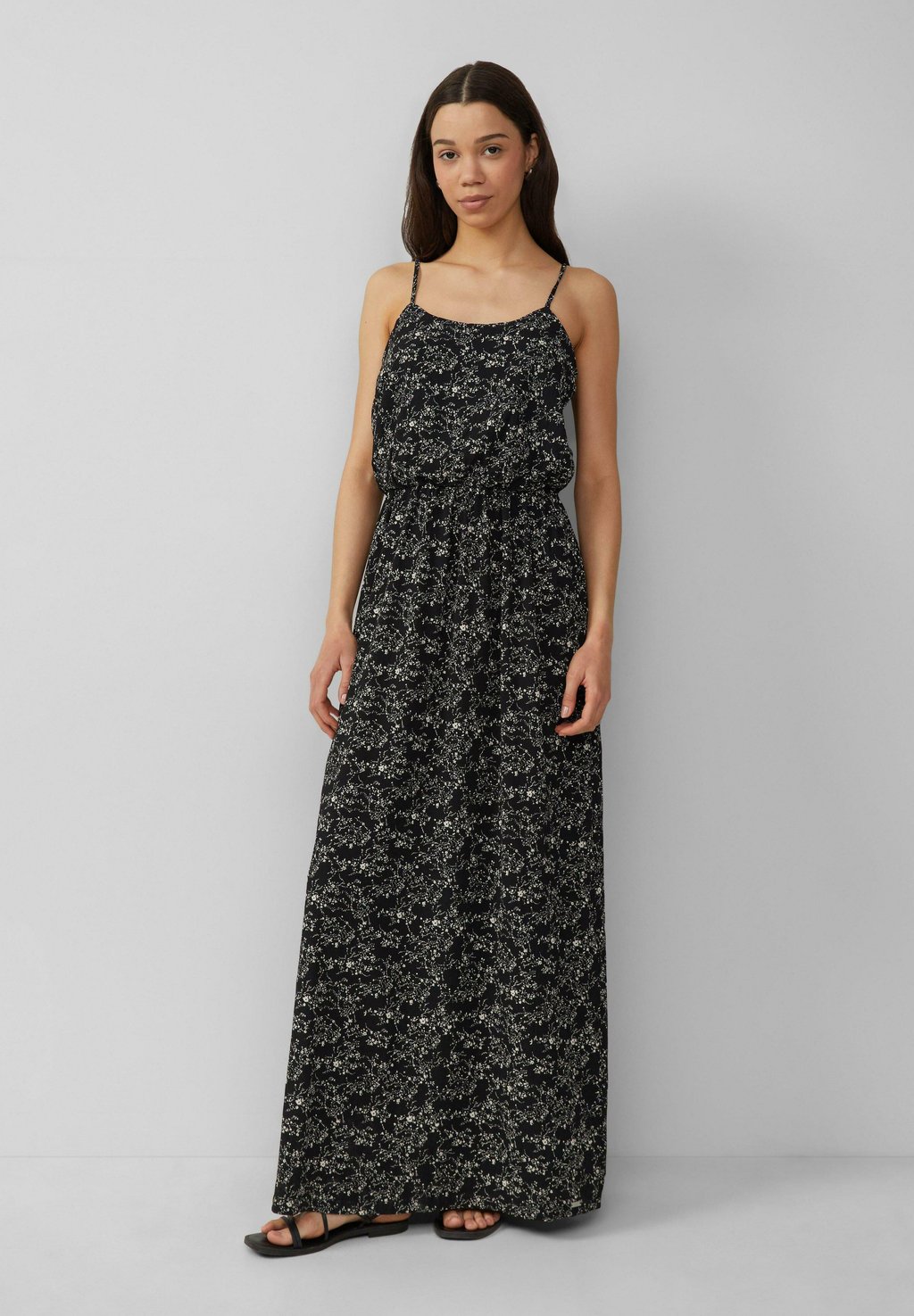 Платье макси LANGES MIT SPAGHETTITRÄGERN QS, антрацит
Платье макси LANGES MIT SPAGHETTITRÄGERN QS, антрацит