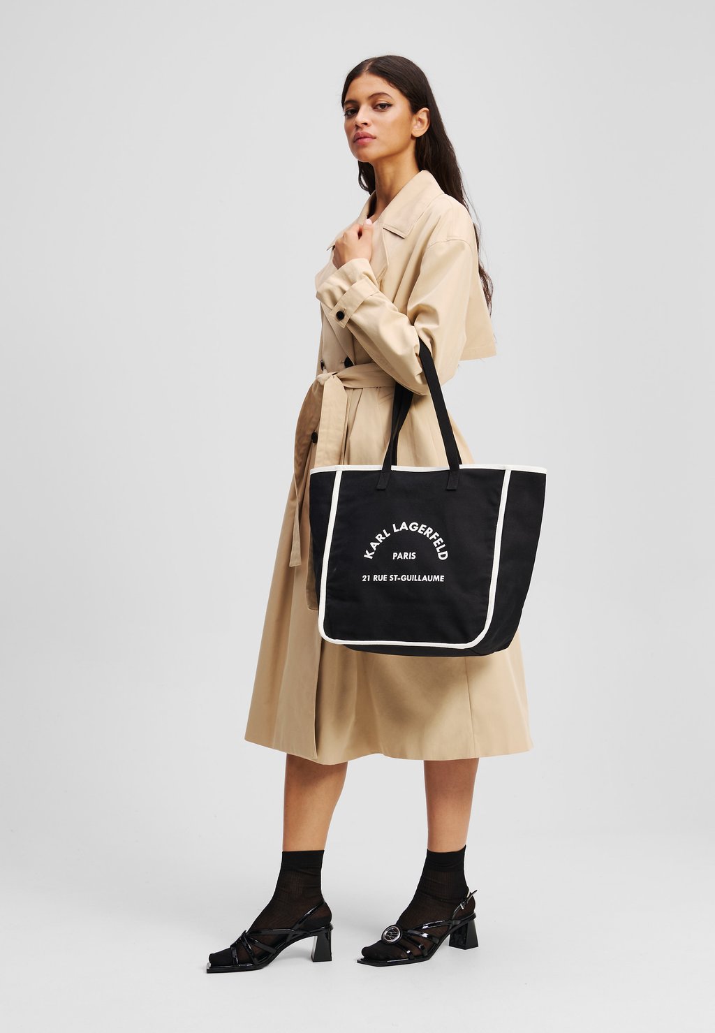 Сумка-тоут KARL LAGERFELD, черный
Сумка-тоут KARL LAGERFELD, черный