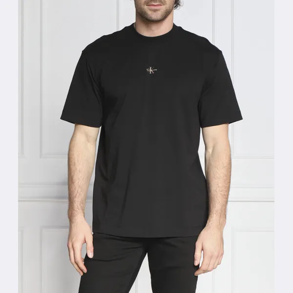 Футболка с архивным монологом классического кроя Calvin Klein, черный
Футболка с архивным монологом классического кроя Calvin Klein, черный
