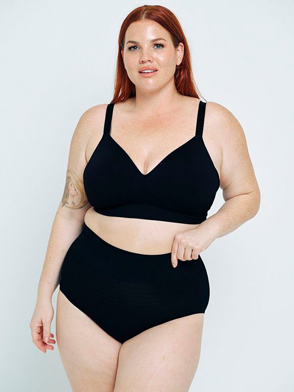 Скульптурный бюстгальтер Mindd, черный
Скульптурный бюстгальтер Mindd, черный