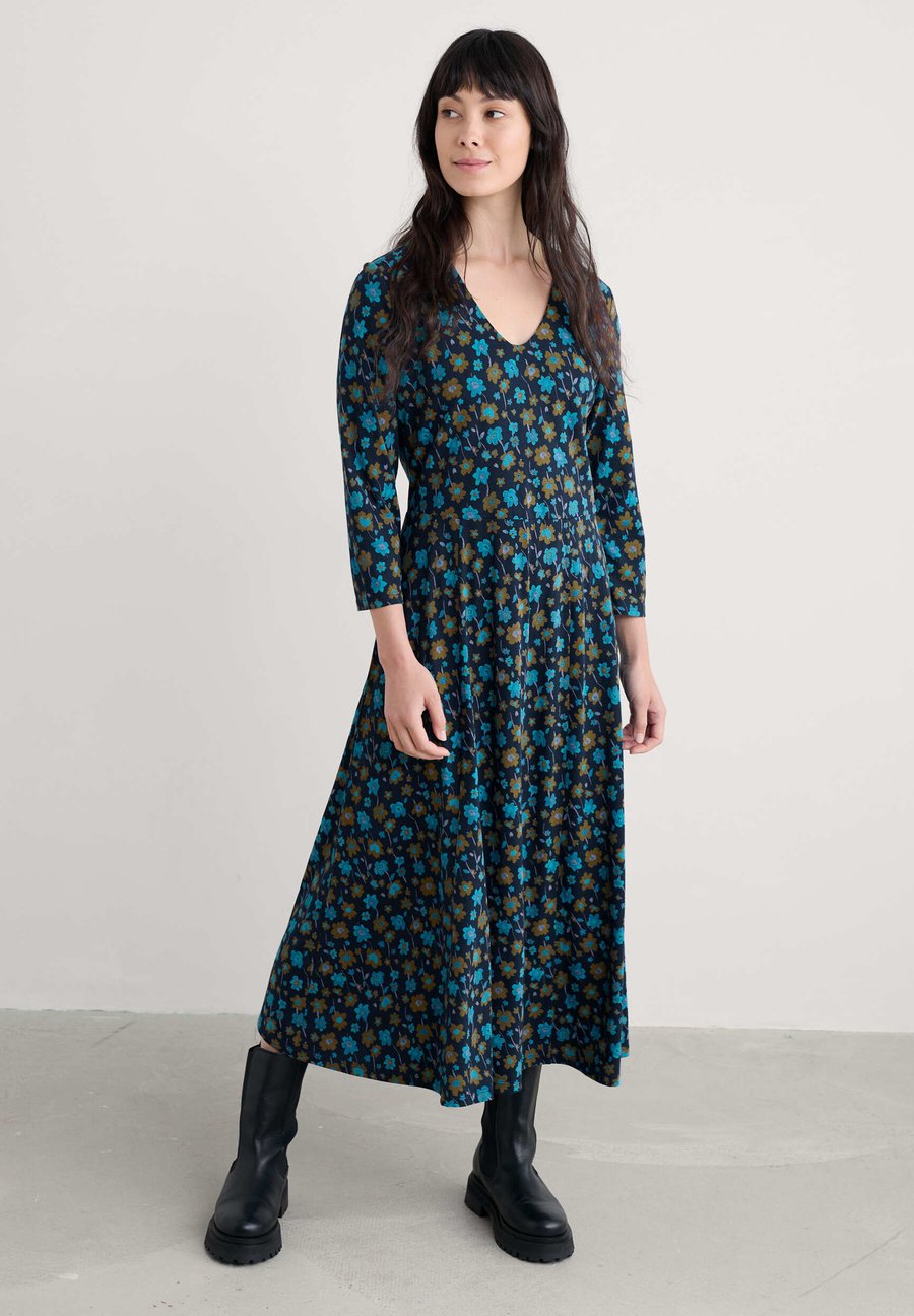 Платье Seasalt Cornwall 3/4 NANCY, Navy - Falling Flowers Maritime/Dark-Blue Denim
Платье Seasalt Cornwall 3/4 NANCY, Navy - Falling Flowers Maritime/Dark-Blue Denim