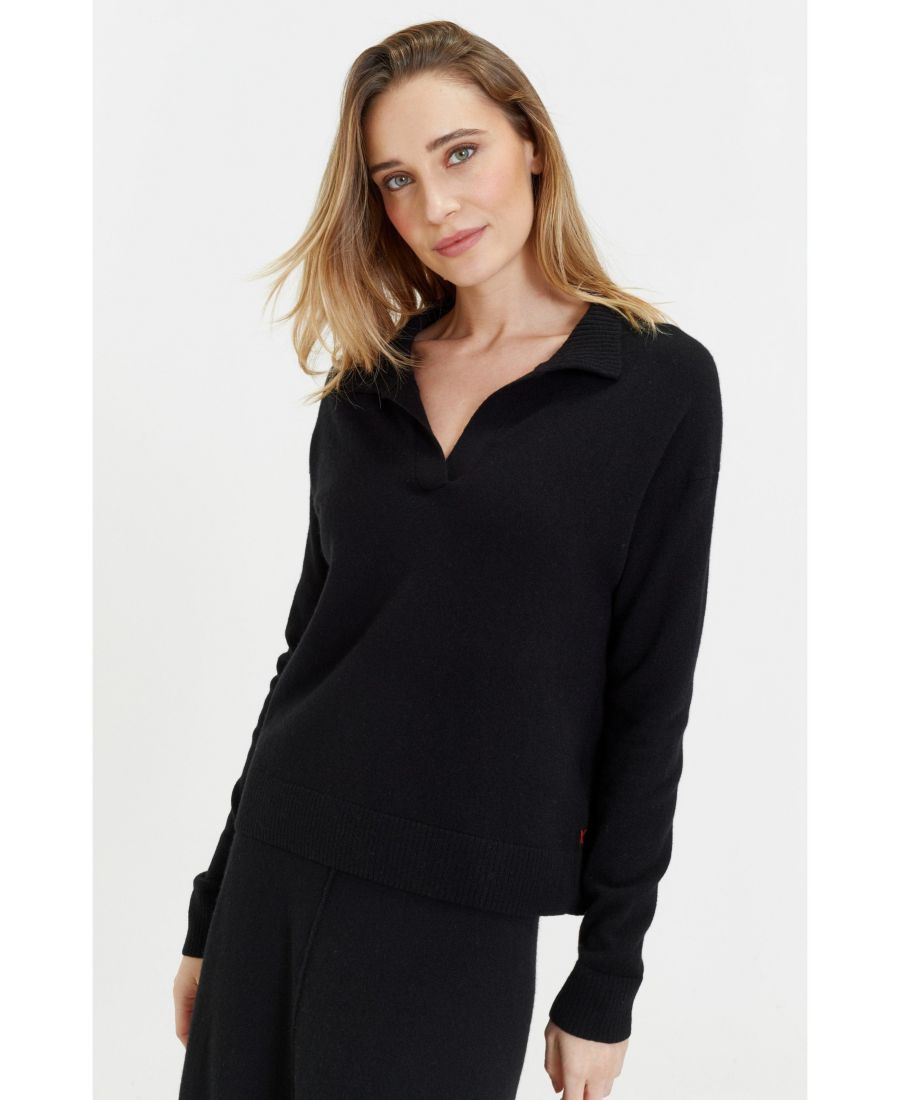 Женский свитер с V-образным вырезом и воротником из смеси шерсти и кашемира Chinti & Parker, Black
Женский свитер с V-образным вырезом и воротником из смеси шерсти и кашемира Chinti & Parker, Black