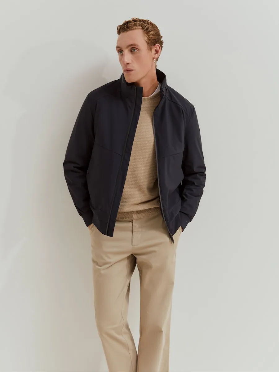 Мужская куртка из технической ткани темно-синего цвета Lion of Porches
Мужская куртка из технической ткани темно-синего цвета Lion of Porches