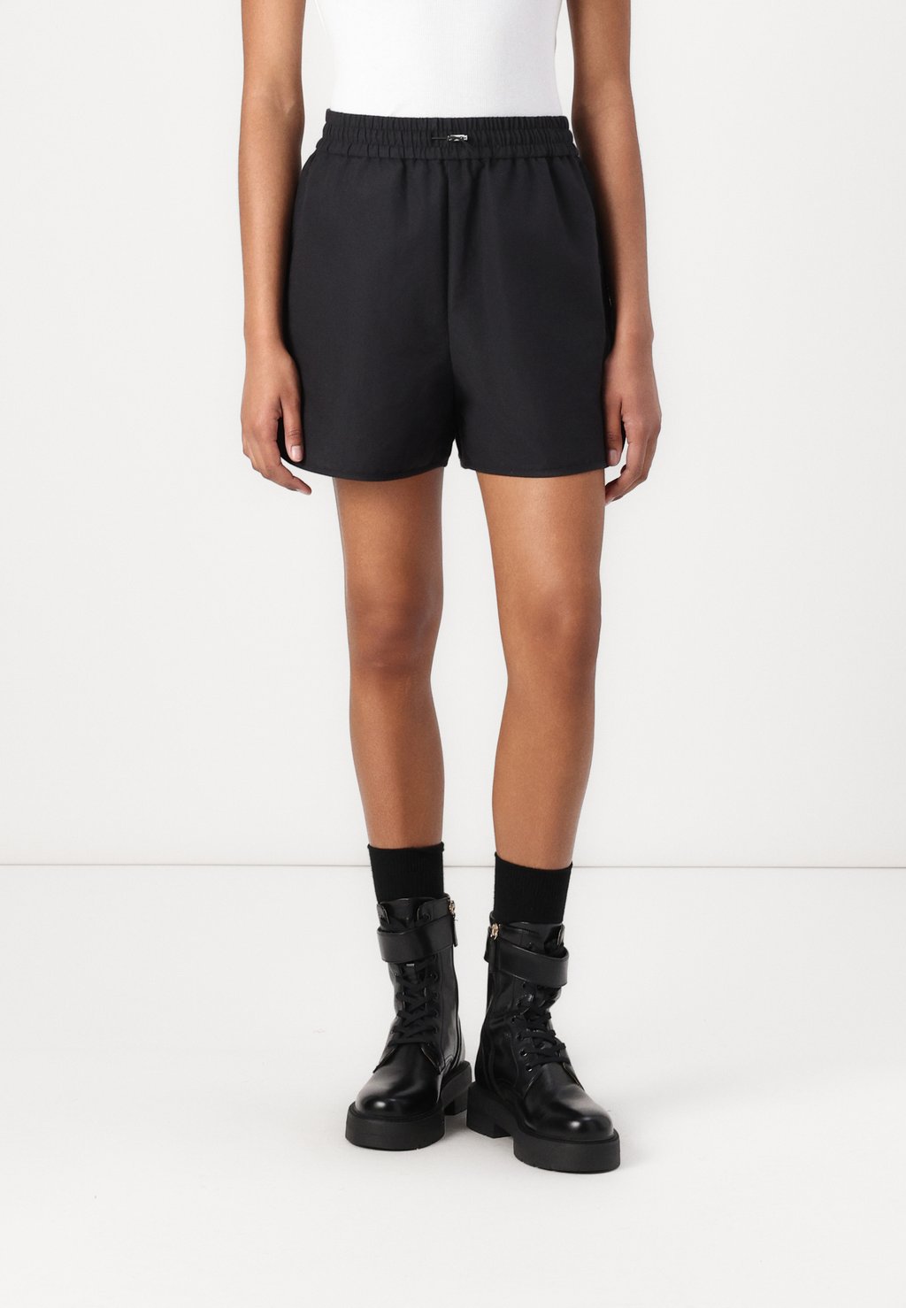 Шорты YUNA Samsøe Samsøe, черный
Шорты YUNA Samsøe Samsøe, черный