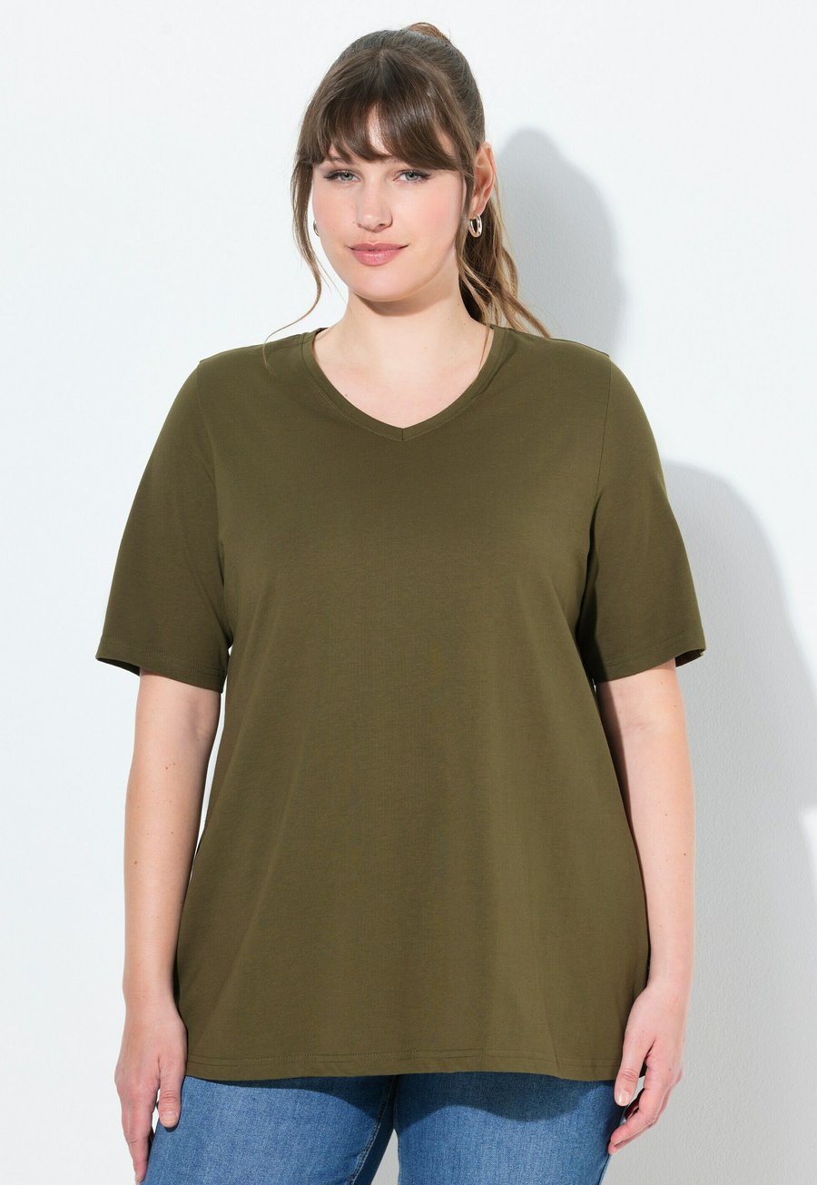 Футболка Ulla Popken GRANDES TAILLES LOT DE 2, Olive
Футболка Ulla Popken GRANDES TAILLES LOT DE 2, Olive