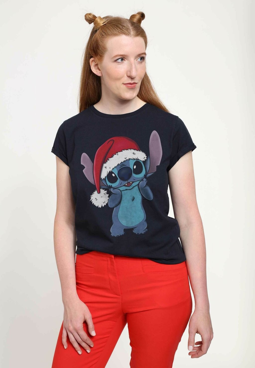Футболка с принтом LILO & STITCH STITCH WEARING SANTA HAT Henry Tiger, темно-синий
Футболка с принтом LILO & STITCH STITCH WEARING SANTA HAT Henry Tiger, темно-синий