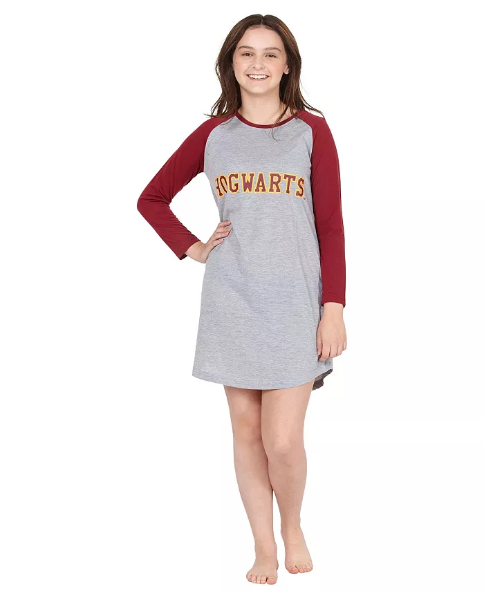 Ночная рубашка с длинными рукавами для девочек в стиле реглан с гербом факультета Хогвартса Harry Potter, серый 
Ночная рубашка с длинными рукавами для девочек в стиле реглан с гербом факультета Хогвартса Harry Potter, серый