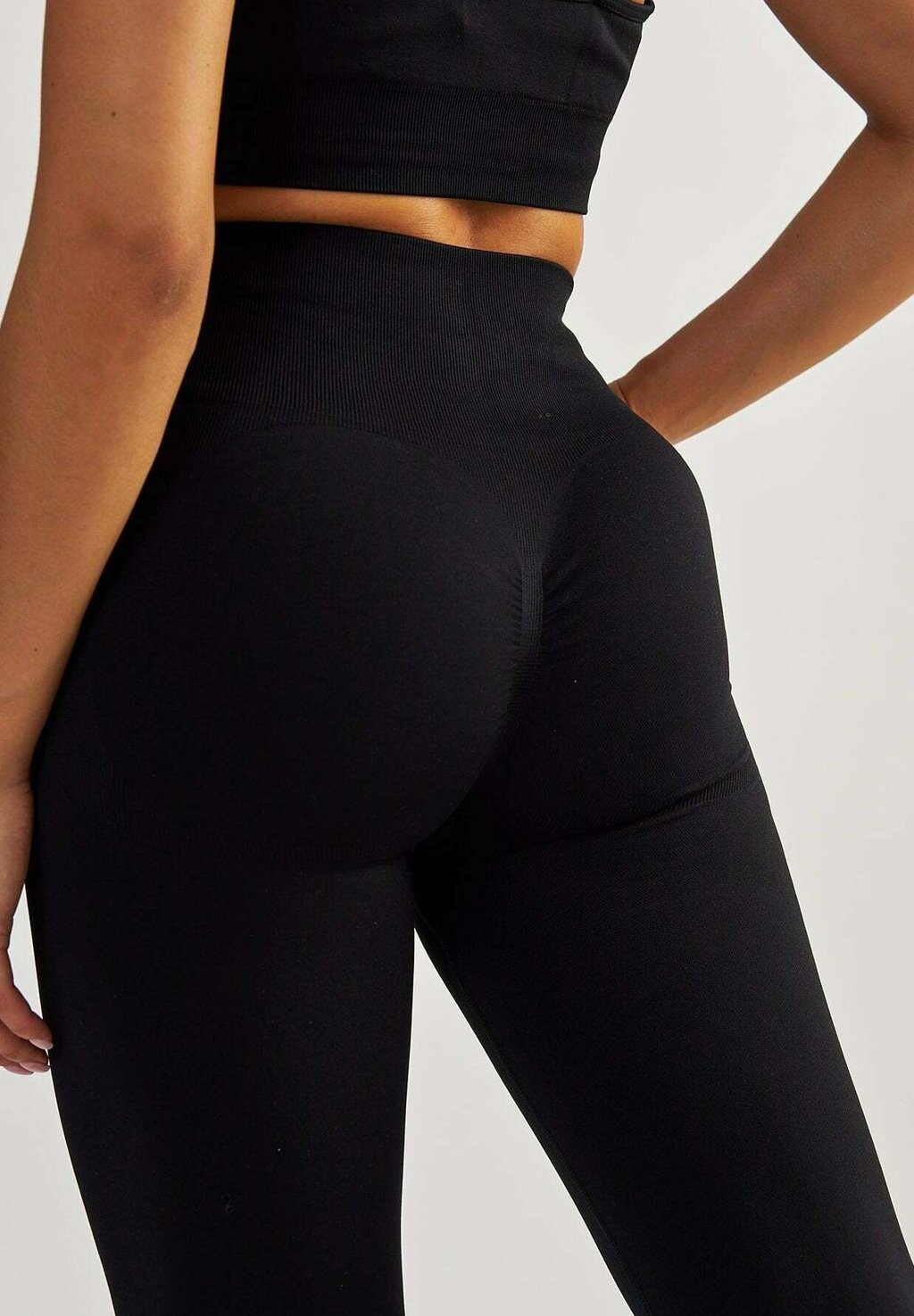 Тайтсы SHAPE UP SCRUNCH BeShaped, черный 
Тайтсы SHAPE UP SCRUNCH BeShaped, черный