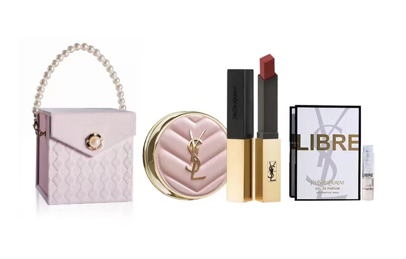 SAINT LAURENT Набор косметики gold bar воздушная пудра помада+libre парфюмерная вода легко растушевывающийся консилер
SAINT LAURENT Набор косметики gold bar воздушная пудра помада+libre парфюмерная вода легко растушевывающийся консилер