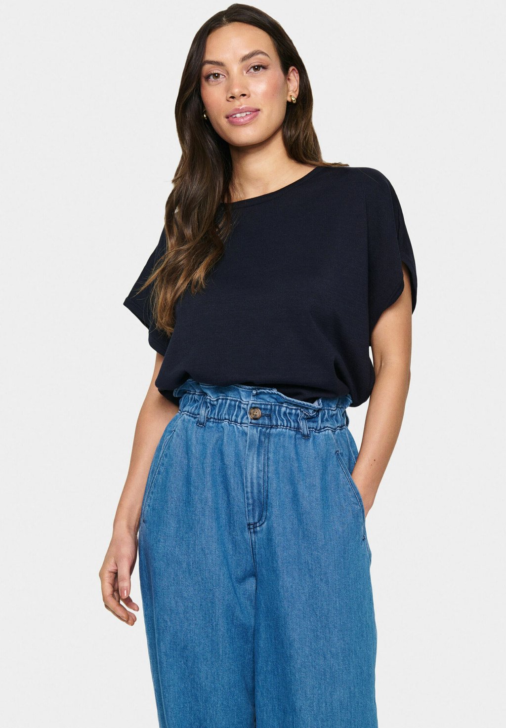 Базовая футболка MILASZ R-N SS Saint Tropez, темно-синий
Базовая футболка MILASZ R-N SS Saint Tropez, темно-синий