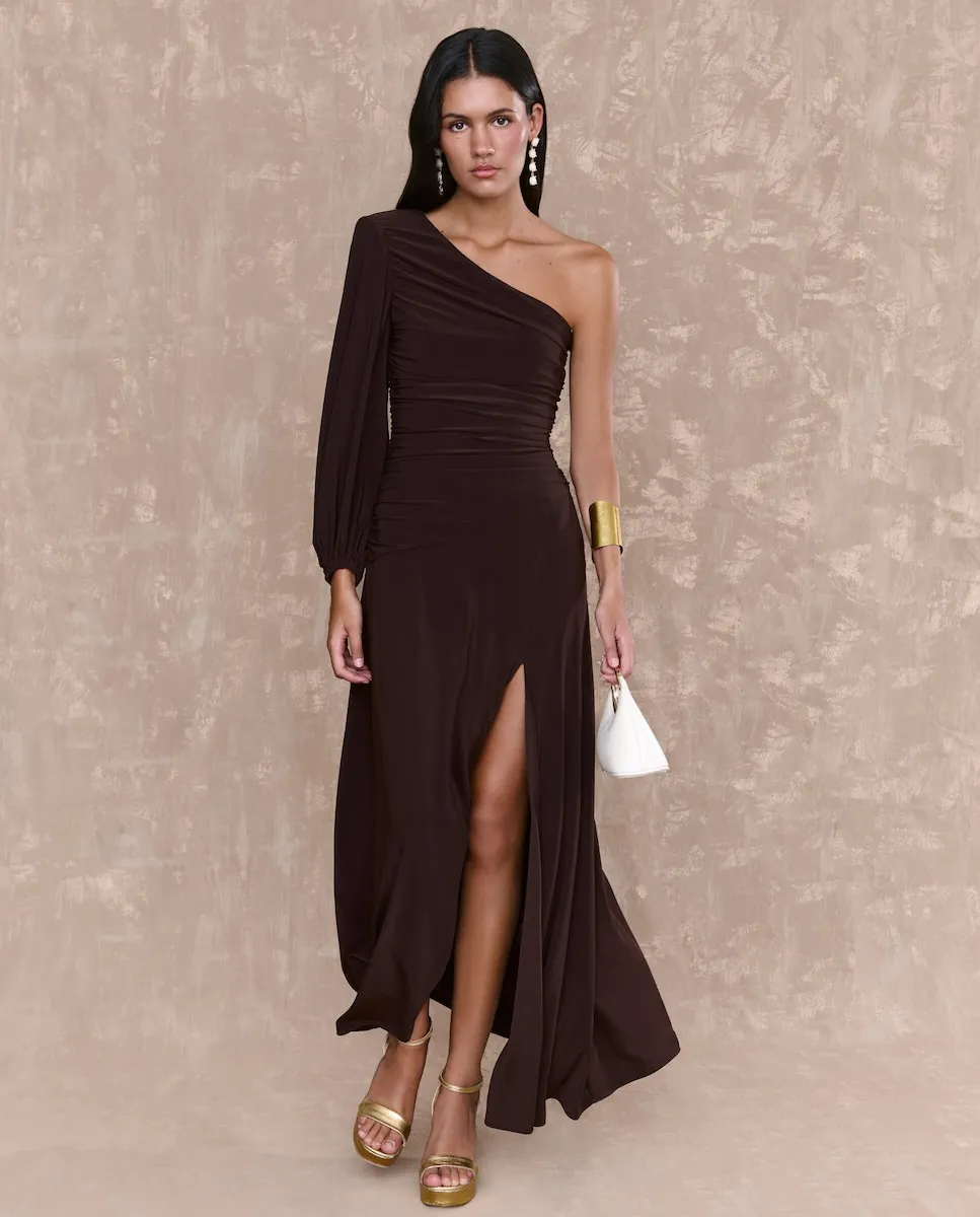 Миди-платье с асимметричным вырезом и открытым плечом MIPHAI, коричневый
Миди-платье с асимметричным вырезом и открытым плечом MIPHAI, коричневый