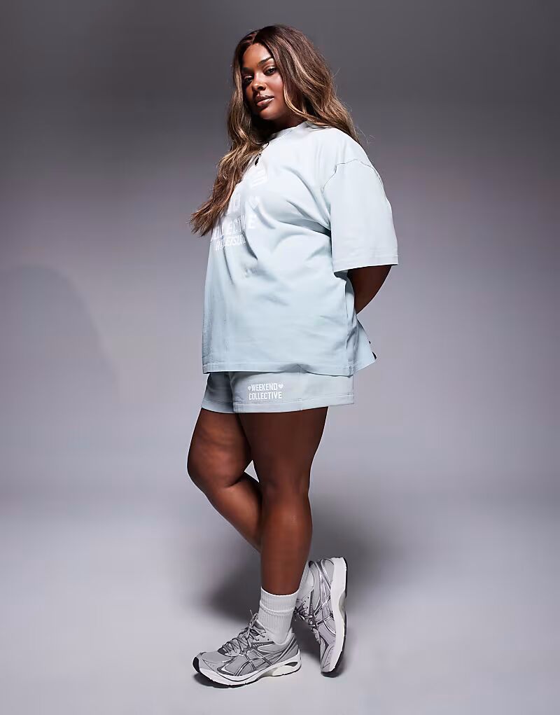 Короткие шорты Weekend Collective Curve с принтом в виде сердечек цвета шалфей Asos Weekend Collective
Короткие шорты Weekend Collective Curve с принтом в виде сердечек цвета шалфей Asos Weekend Collective