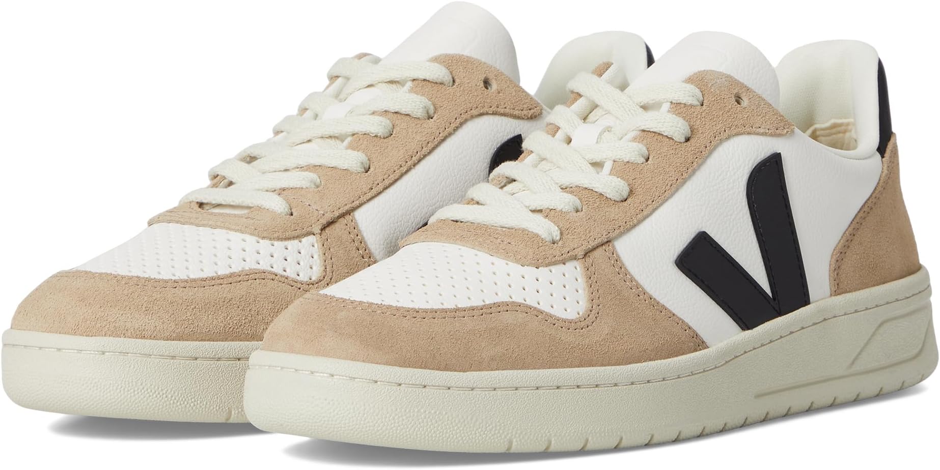 Кроссовки VEJA V-10, цвет Extra White/Black/Sahara
Кроссовки VEJA V-10, цвет Extra White/Black/Sahara