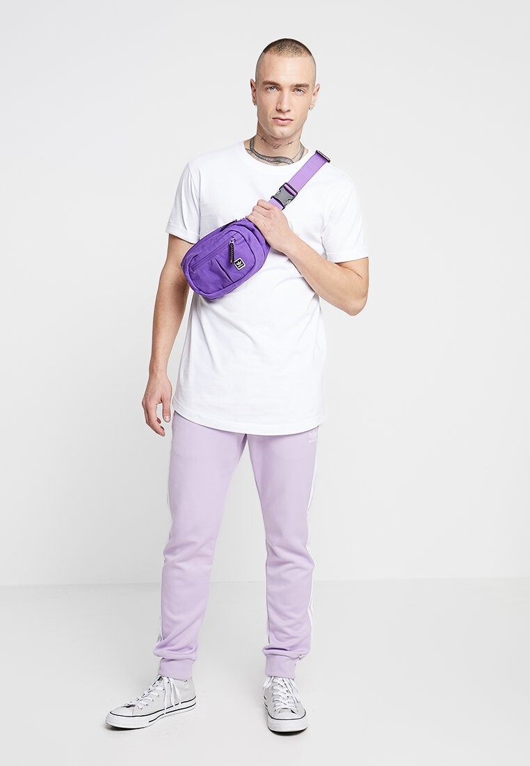 Базовая футболка Short Shaped Turn Up Tee Urban Classics, белая
Базовая футболка Short Shaped Turn Up Tee Urban Classics, белая