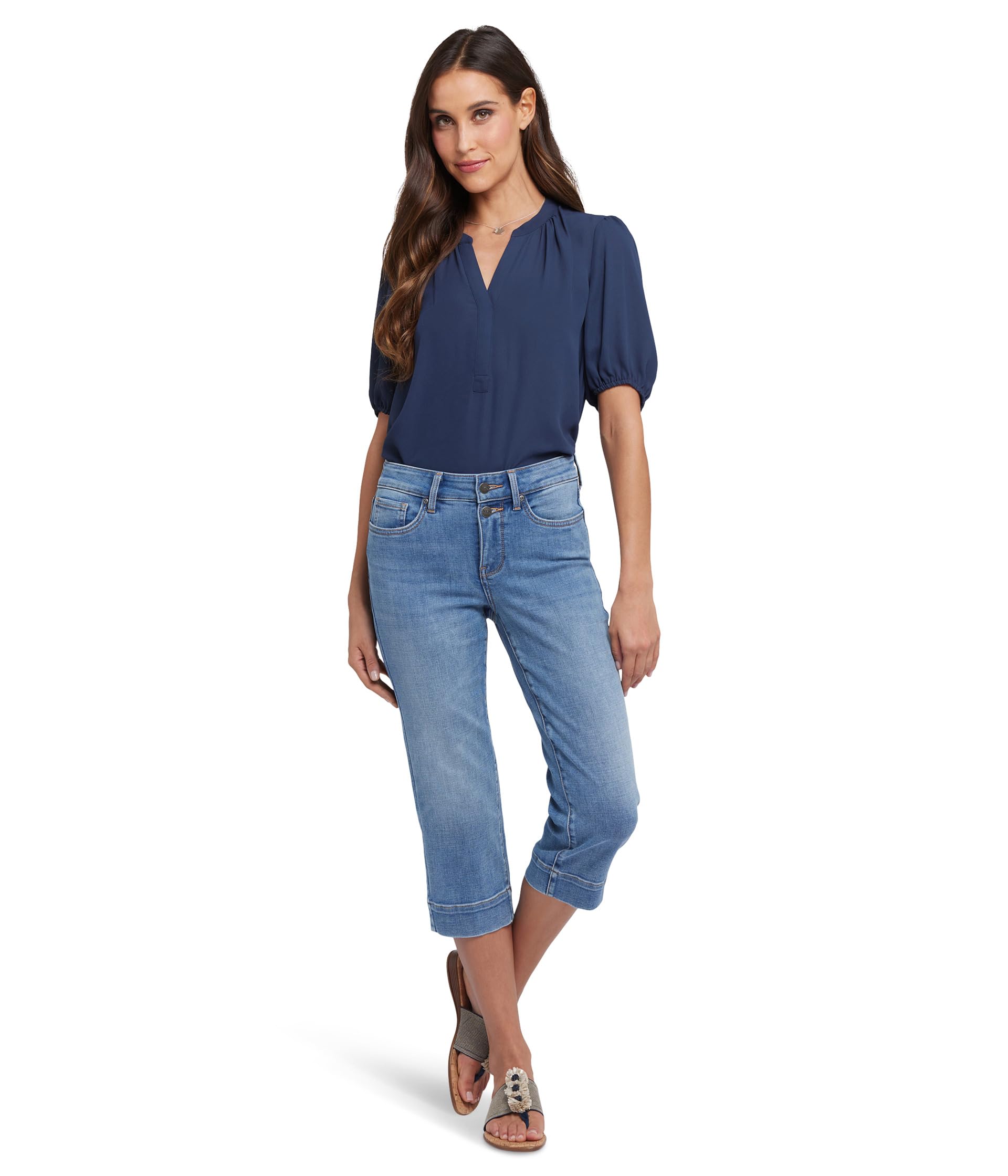 Джинсы NYDJ Marilyn Crop With Double-Button Jeans in Barcelona Breeze, цвет Barcelona Breeze
Джинсы NYDJ Marilyn Crop With Double-Button Jeans in Barcelona Breeze, цвет Barcelona Breeze