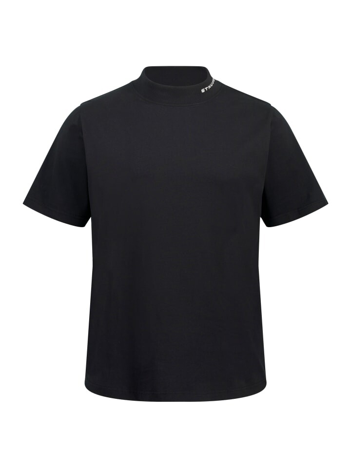 Футболка STHUGE, черный
Футболка STHUGE, черный