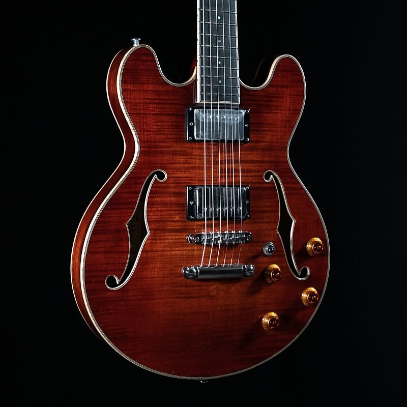 Электрогитара Eastman T184-MX, Fully Solid Carved Thinline, Maple Top, Mahogany Back/Sides - NEW
Электрогитара Eastman T184-MX, Fully Solid Carved Thinline, Maple Top, Mahogany Back/Sides - NEW