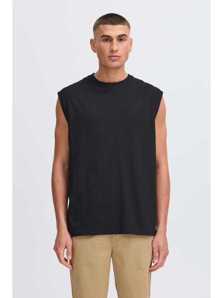 Футболка !SOLID, черный
Футболка !SOLID, черный