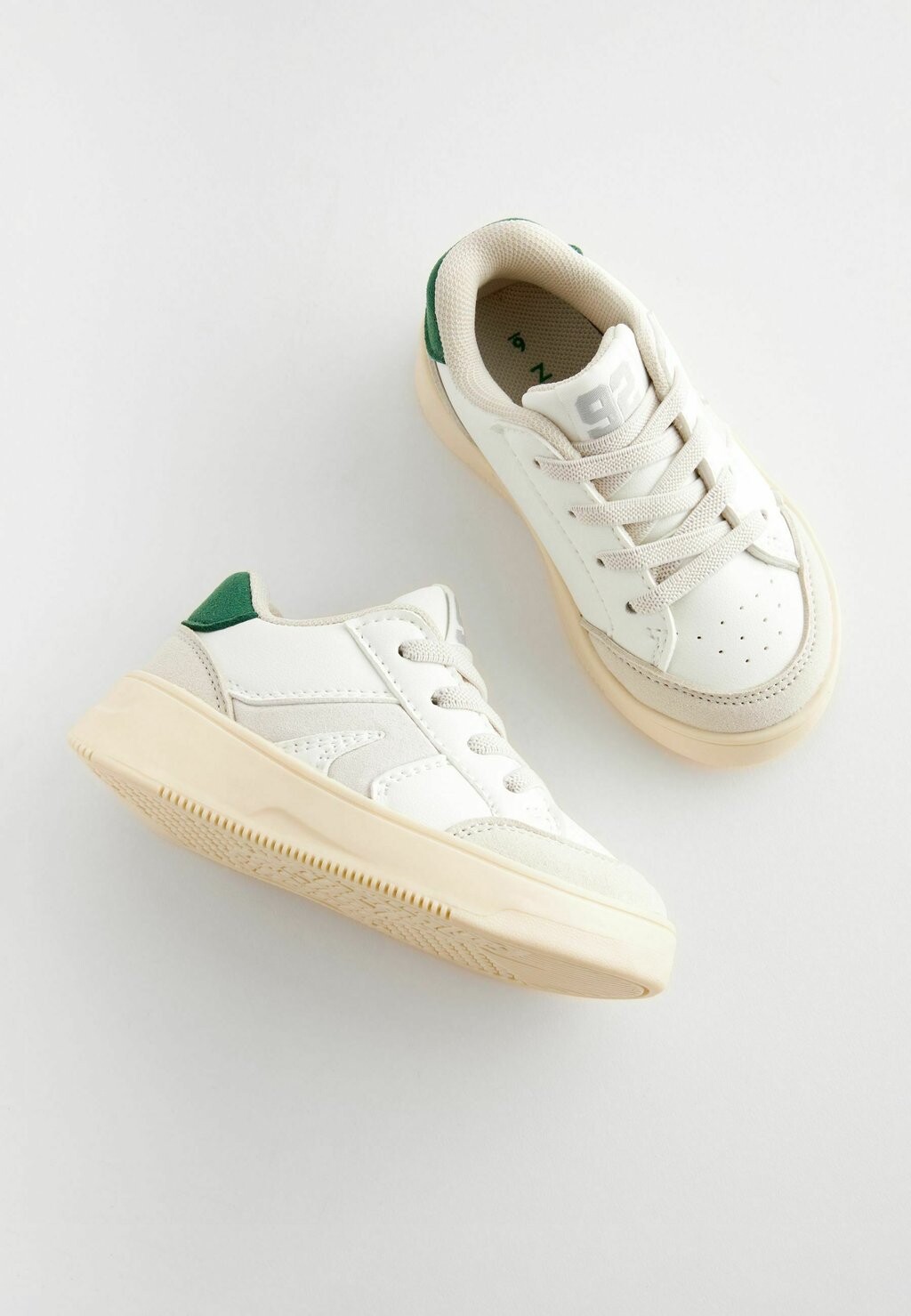 Кроссовки на шнуровке Next, белый
Кроссовки на шнуровке Next, белый