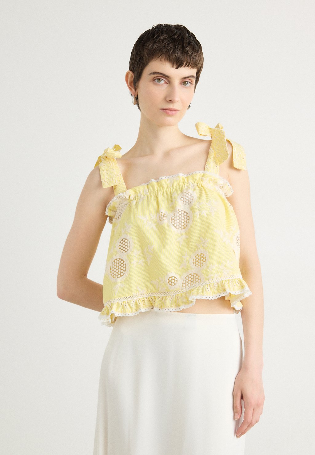 Топ Cras, желтый
Топ Cras, желтый