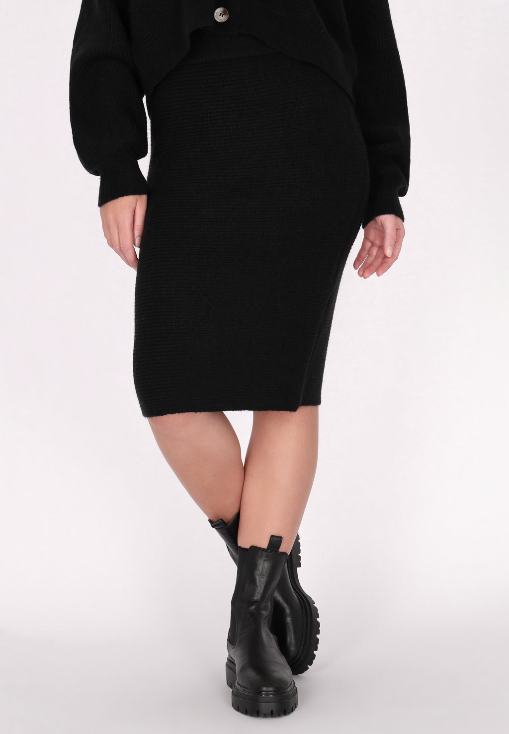 Юбка-карандаш DreiMaster, черный
Юбка-карандаш DreiMaster, черный